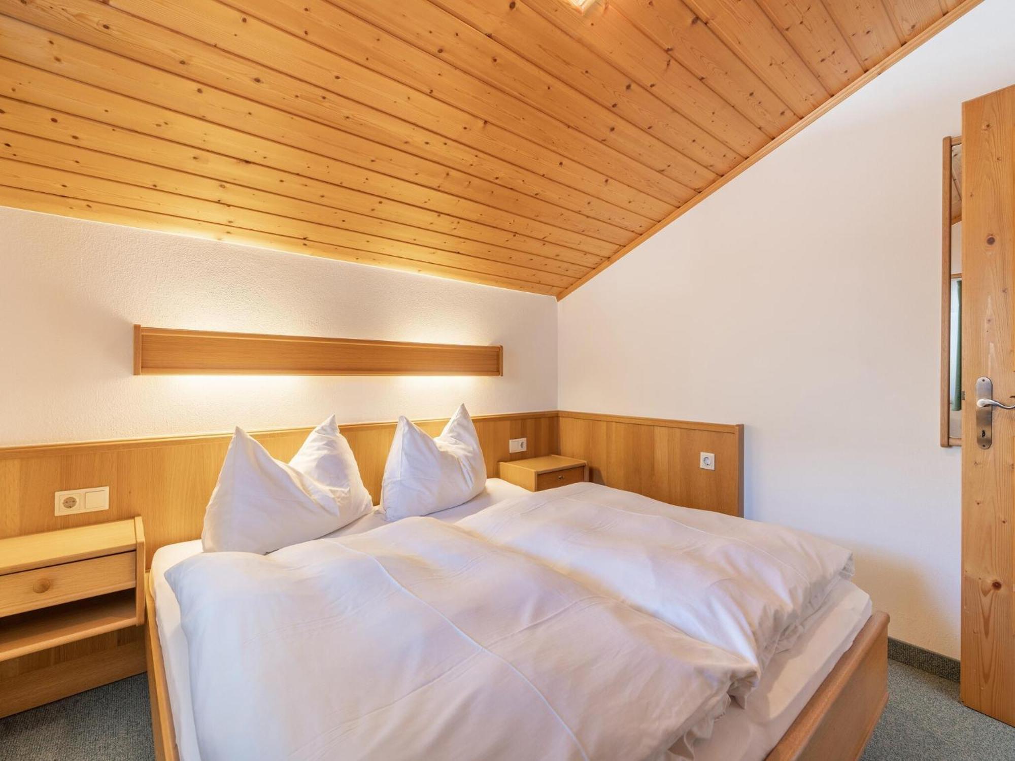Beautiful Apartment In Mittersill With Balcony Exteriör bild